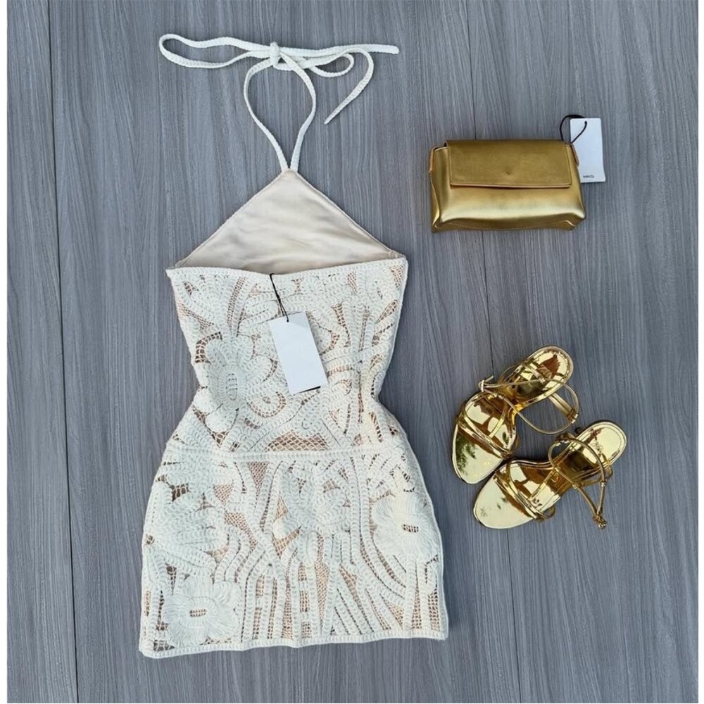 VIRAL NEW ! ZARA 2025 COLLECTION BLOGGER FAV DRESS 
M 
🚨FIRM PRICE NO DISCOUNT - Picture 3 of 15